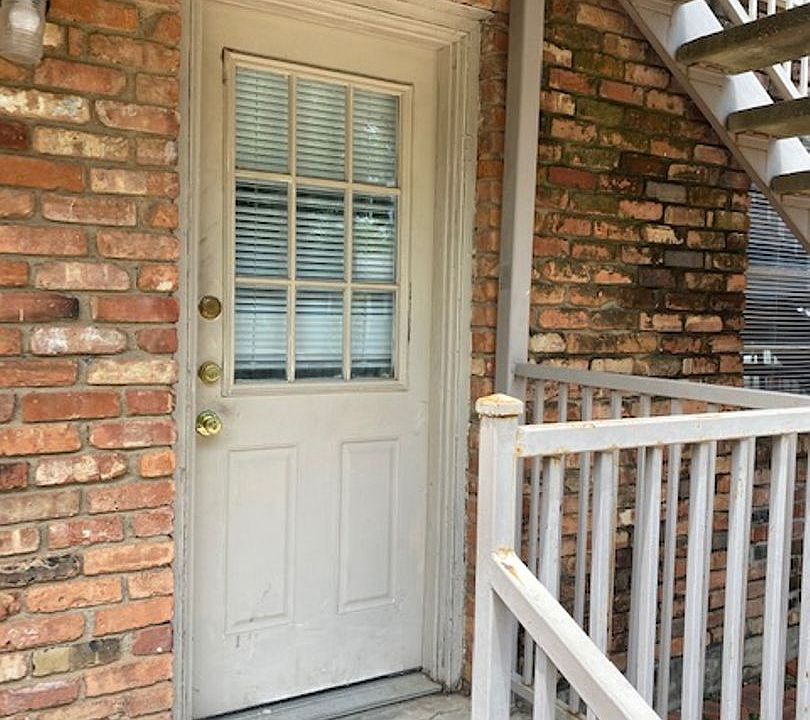 1st image of 1130 Vine St APT 2