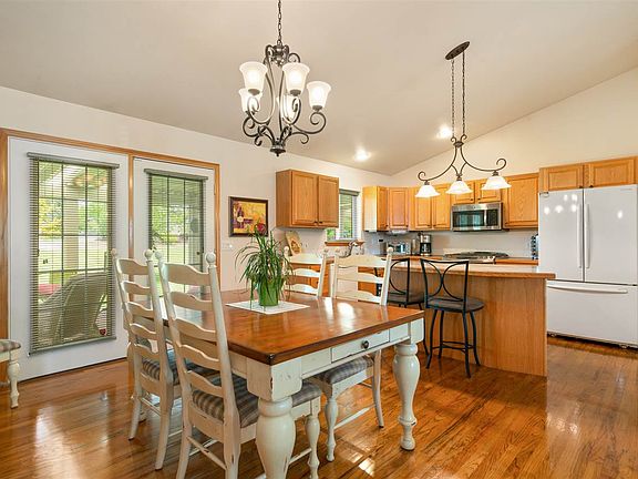 4th image of 20427 E Cloverdale Ct