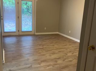 135 Meadowlark Dr APT 32, Richmond, KY 40475