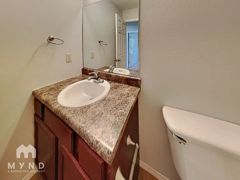1305 S Marseilles Ave — Photo 17