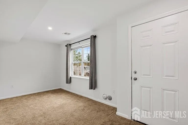 8 Alfred Ave — Photo 25