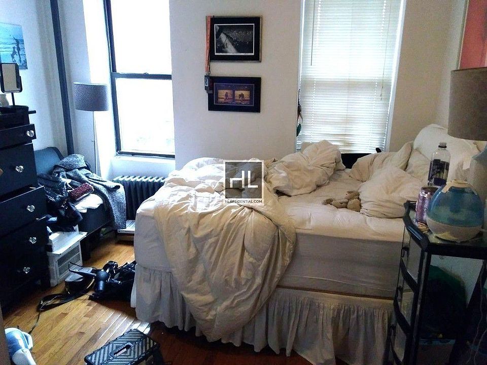 1st image of 124 Macdougal St APT 14