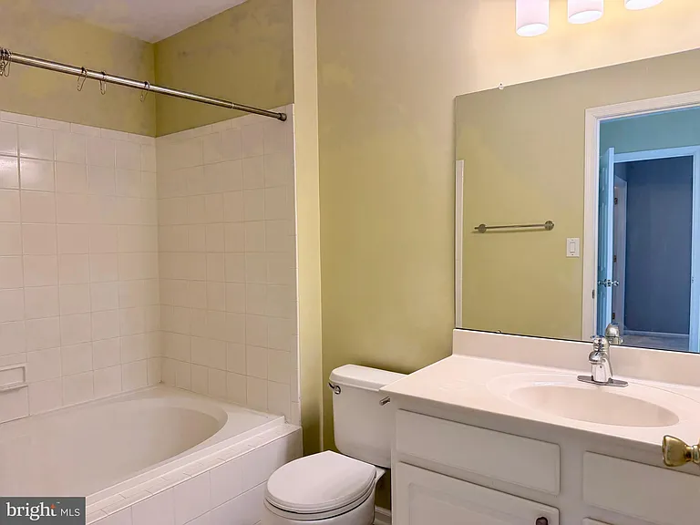 5504 Essex Ln — Photo 18
