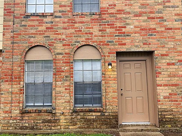 2700 N 16th St APT 26, Beaumont, TX 77703