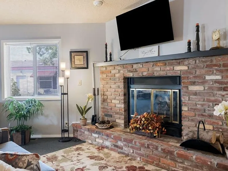 1859 W Marlborough Ave #C-28 — Photo 27