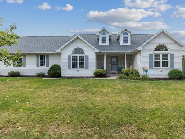 509 Applewood Dr, Kimberly, WI 54136