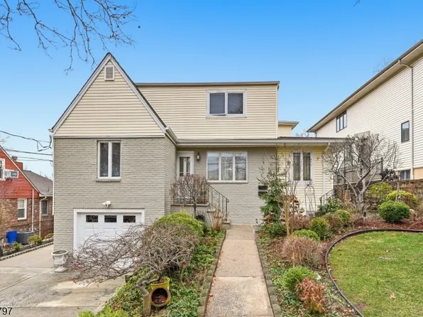 800 Delalla Ter, Ridgefield Boro, NJ 07657