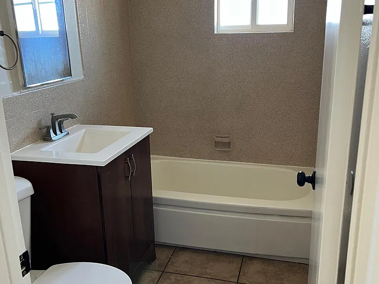 324 Oasis Dr — Photo 17