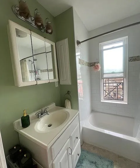 131 Madison St #4L — Photo 9