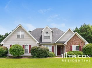 250 Doe Hollow Trce, Fayetteville, GA 30215