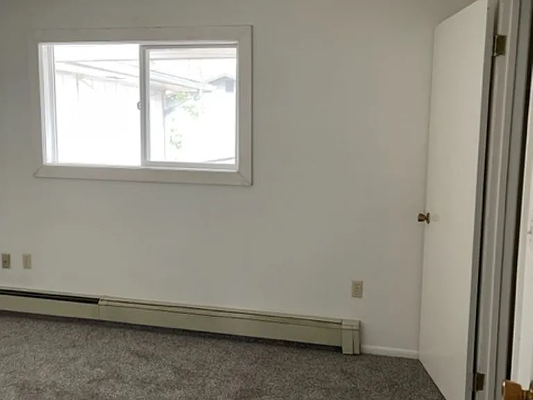 412 N 19th Ave — Photo 12