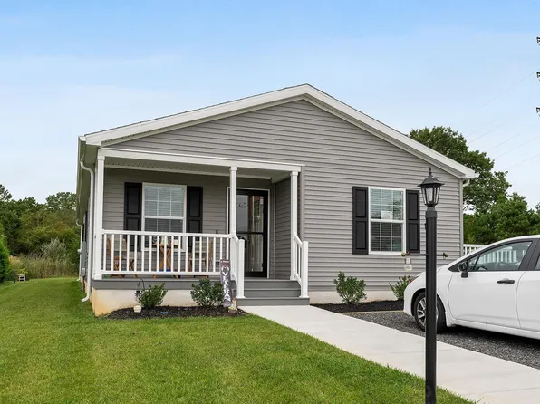 46 Pinetree Ln, Mays Landing, NJ 08330