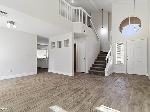 3rd image of 2117 Feather Bush St