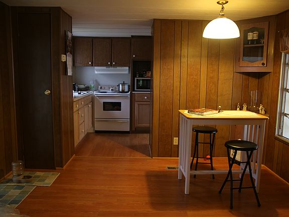 4th image of 137 19th St NW