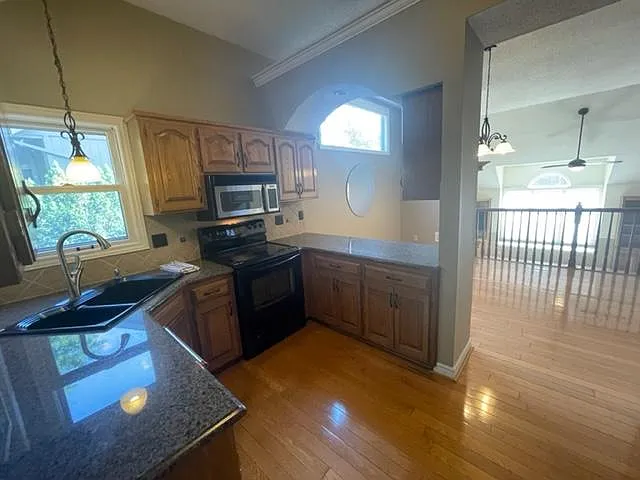 12429 S Gallery St — Photo 11