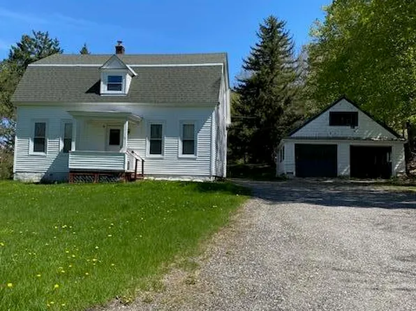 11 Burnham St #2, North Adams, MA 01247