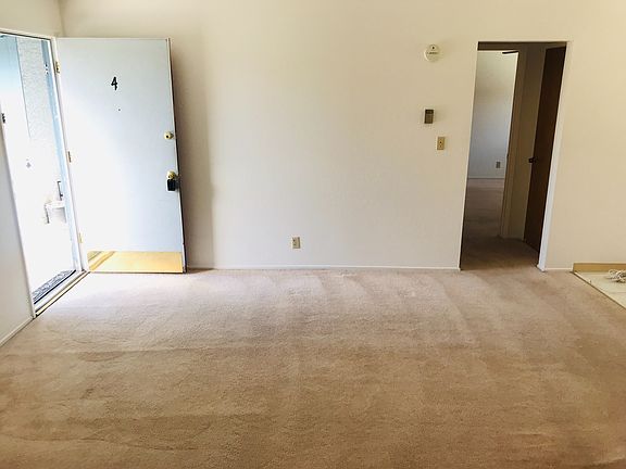 2nd image of 683 Grand Coulee Ave APT 4