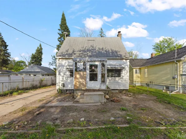 3713 Lowcroft Ave, Lansing, MI 48910