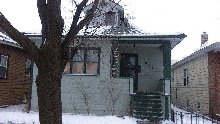 1st image of 4911 W Wrightwood Ave