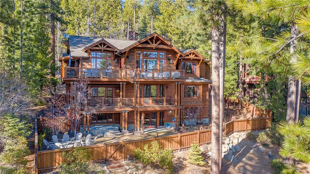 545 Ponderosa Ave photo 1