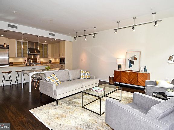 5th image of 1700 Clarendon Blvd #133