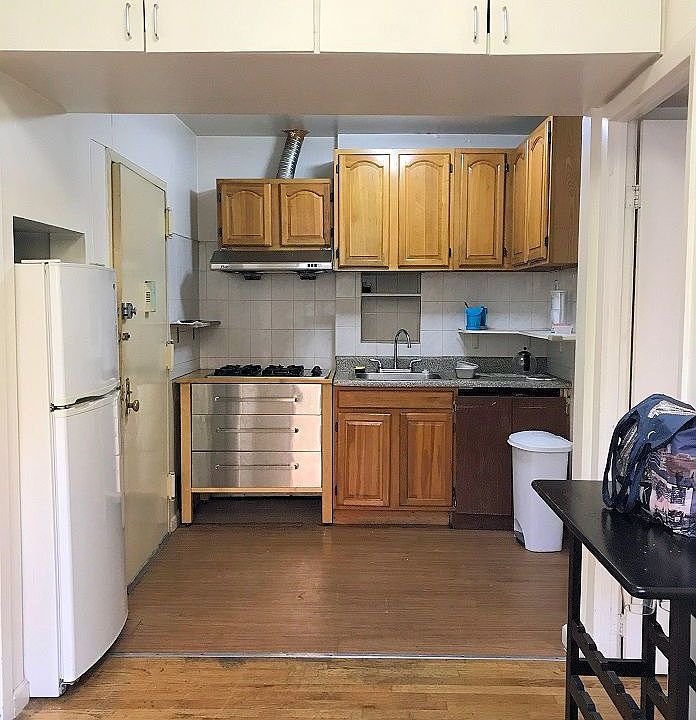 1st image of 27 Essex St APT 2B