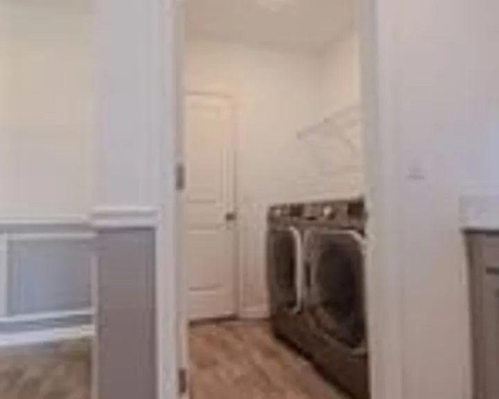 1821 Heart Lake Dr — Photo 13