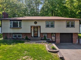 10 Meadowbrook Ln, Wolcott, CT 06716