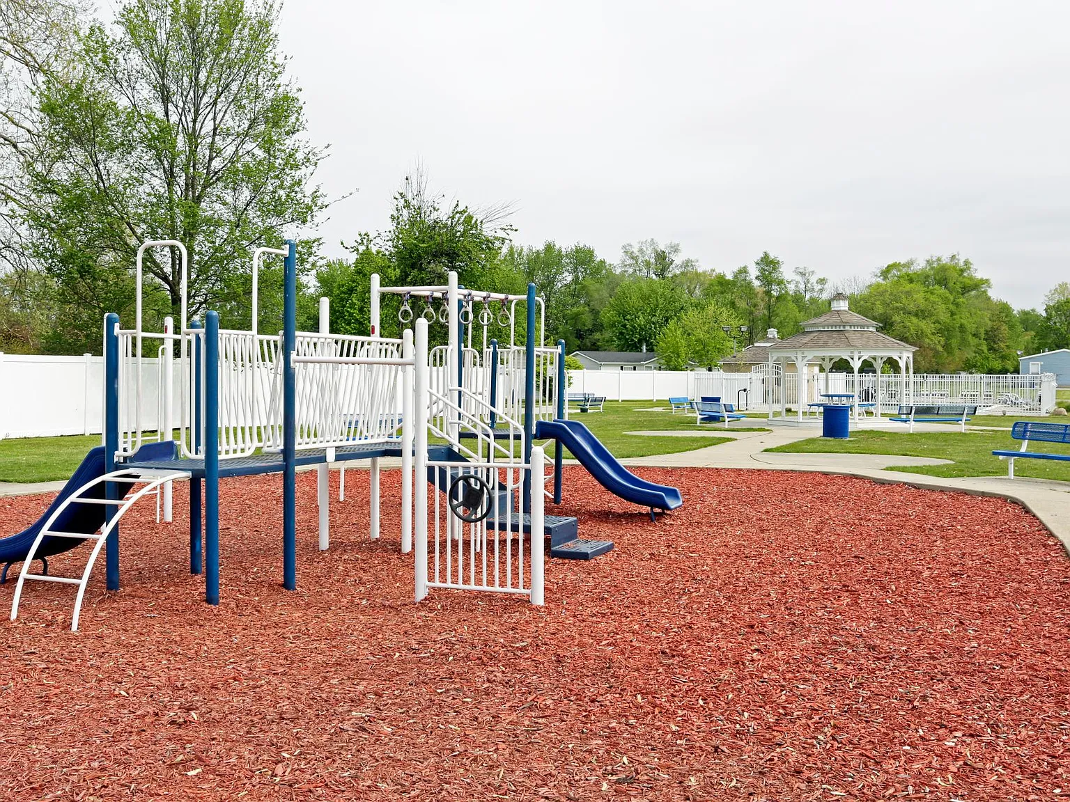 Broadmore Estates — Photo 3