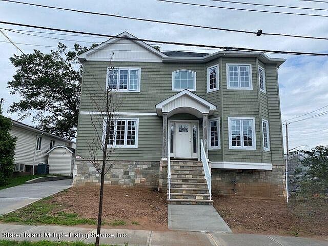 1st image of 432 Thornycroft Ave