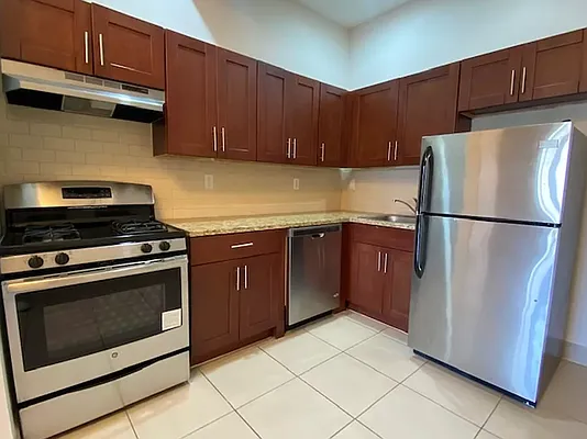 Rented by REAL New York | media 27