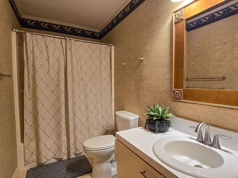 632 Browning Pl — Photo 11