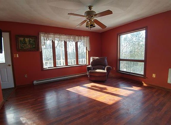 3rd image of 315 Westland Ave