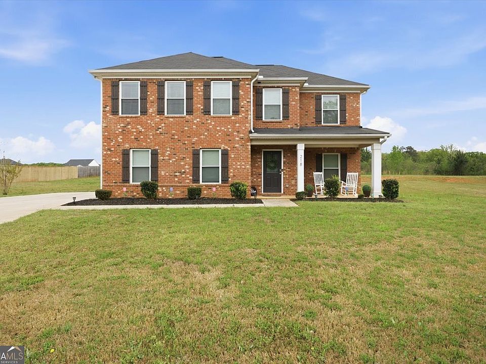 1st image of 218 Sanders Rd