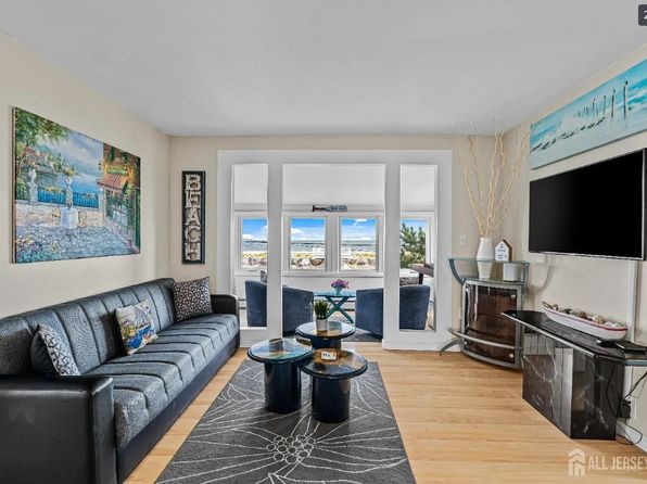 (undisclosed Address)