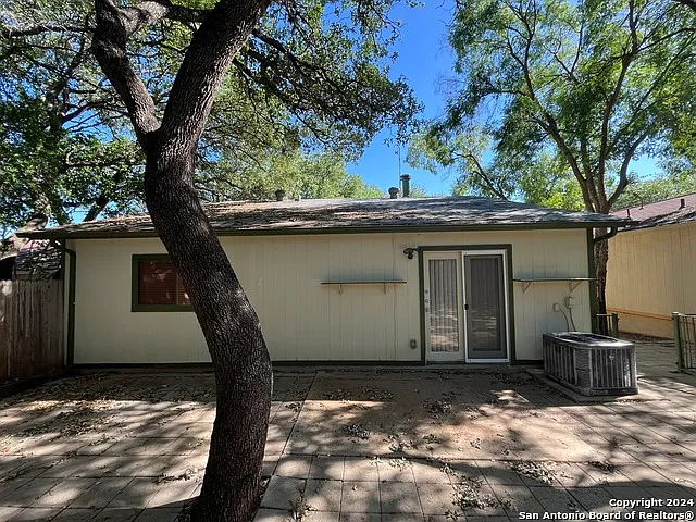 7339 Hunters Land — Photo 32