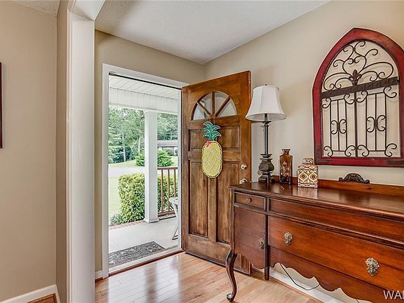 5th image of 11089 Lakewood Ln