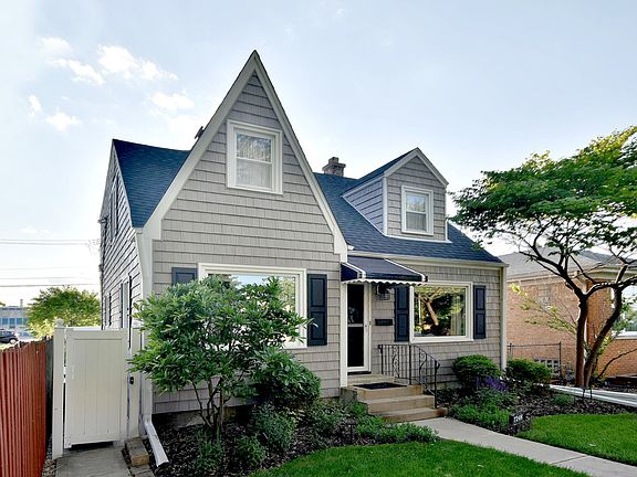 2nd image of 7248 N Nora Ave