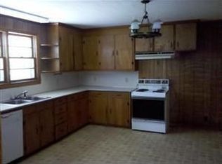 8 Railroad St, Lagrange, GA 30241