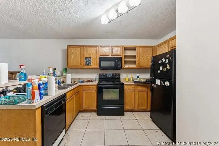3 bed, 2.0 bath, 1109 sqft, $1,413 — Photo 2