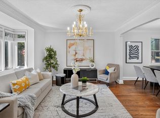 122 McGillivray Ave, Toronto, ON M5M 2Y6