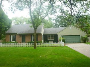 5830 Perrine Rd, Midland, MI 48640