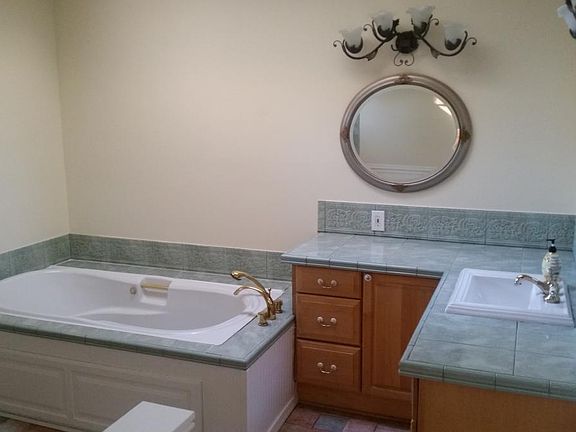 Main bathroom