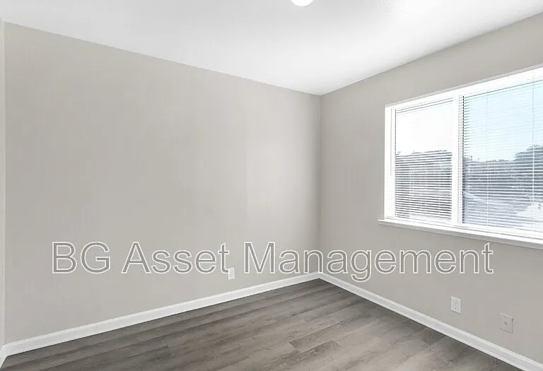 150 Marina Way — Photo 13