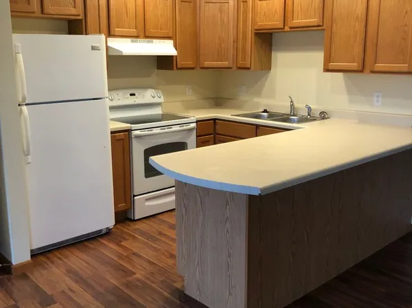 Long Beach Cove Villa Apartments
