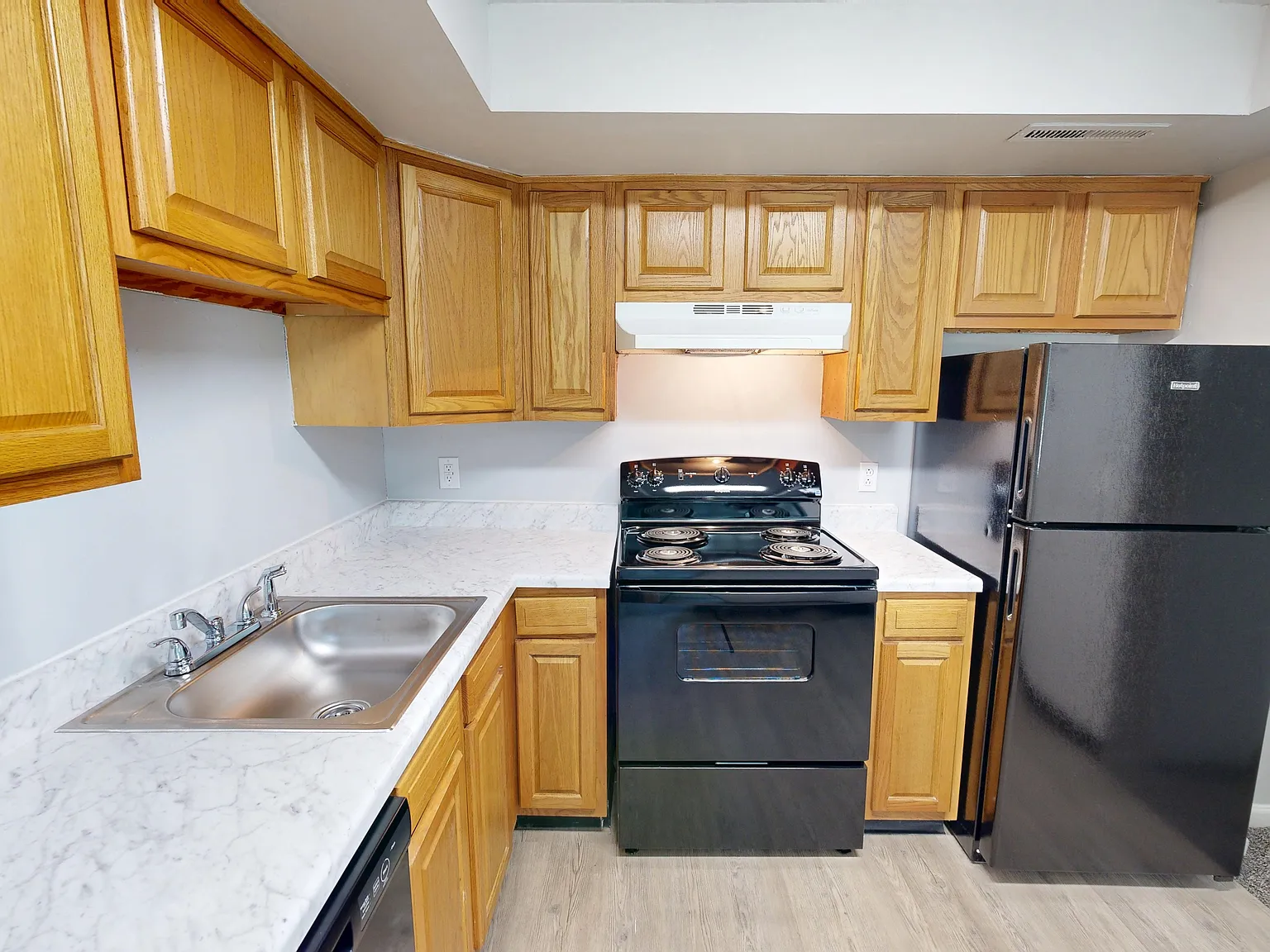 Fountainview East Apartments — Photo 4