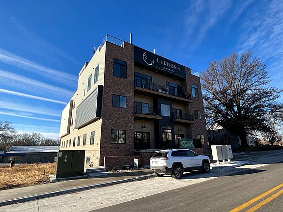 4th image of 20605 Elkhorn Dr #303