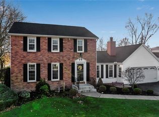 175 Old Orchard Dr, Buffalo, NY 14221
