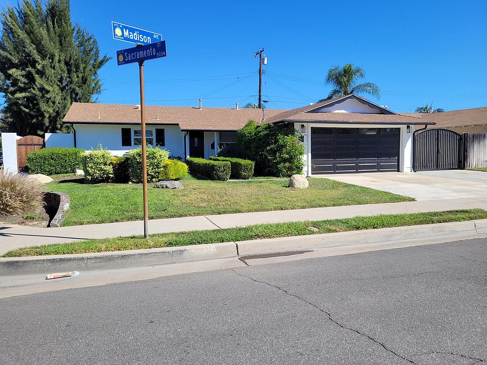 New: outside paint & rain gutters