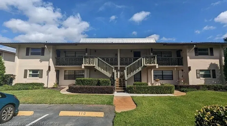 2 bed, 2.0 bath, 1006 sqft, $1,000 — Photo 1